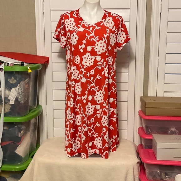 Vibrant Floral Mini Dress in Red and White - Picture 1 of 7